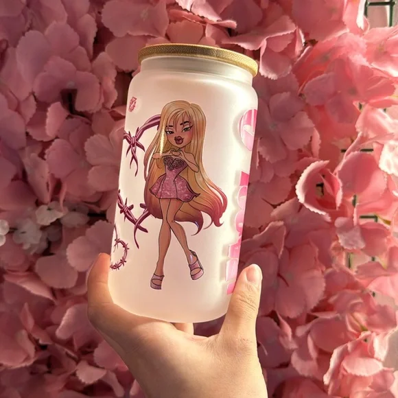 Karol g bratz cup - Picture 1 of 3